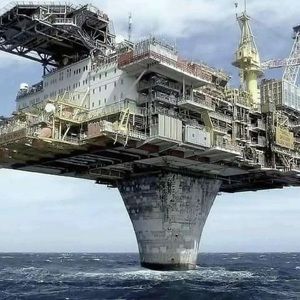 Meet your Posher, Cesar